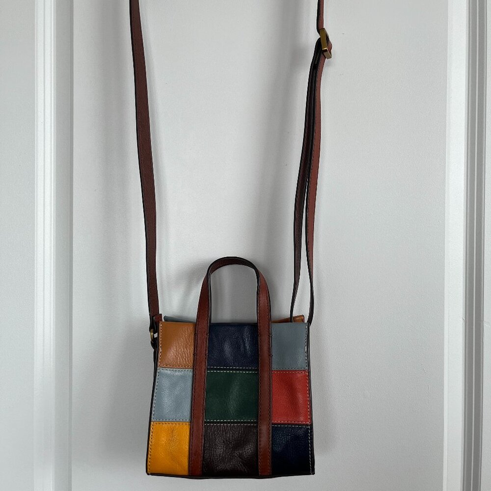 FOSSIL~ Multicolor Leather Crossbody Bag w/ Turnlock & Brass Tone Hardware - Picture 6 of 15